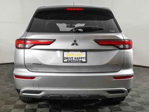 Used 2024 Mitsubishi Outlander AWD image 14
