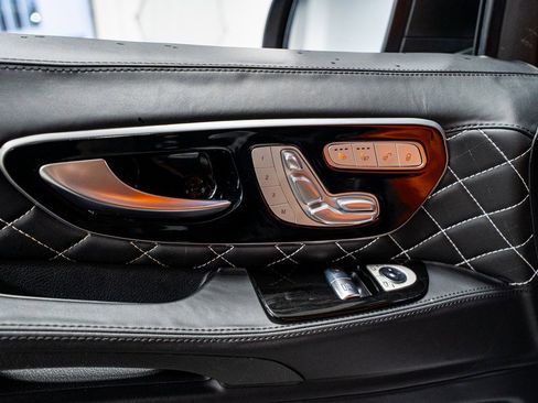 Used 2021 Mercedes-Benz Metris Passenger image 33