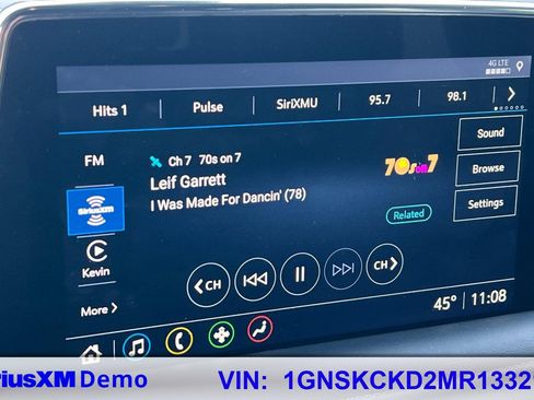 Used 2021 Chevrolet Suburban LT w/ LT Signature Package image 31