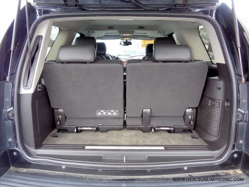 Used 2012 Cadillac Escalade Luxury image 21