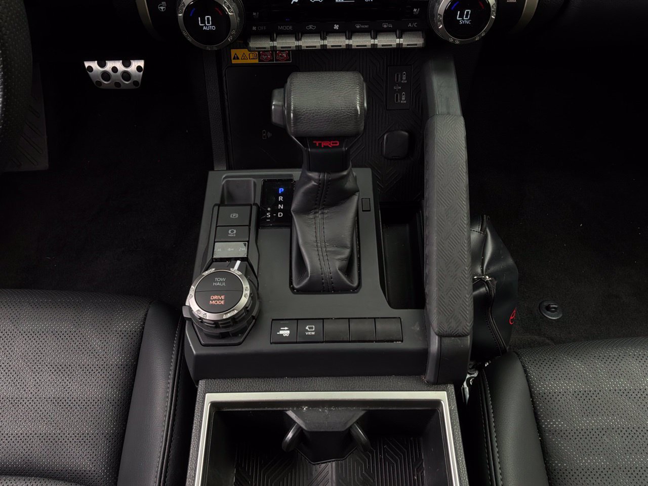 Used 2024 Toyota Tacoma TRD Sport w/ TRD Sport Premium Package AWD/4WD image 22