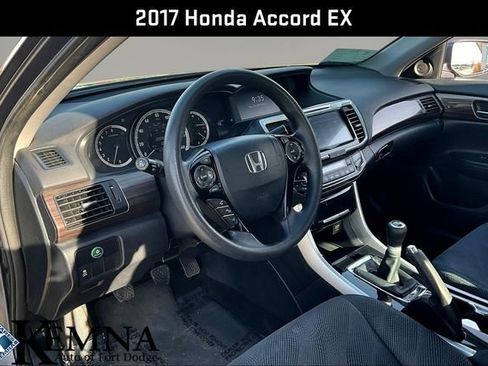 Used 2017 Honda Accord EX image 17