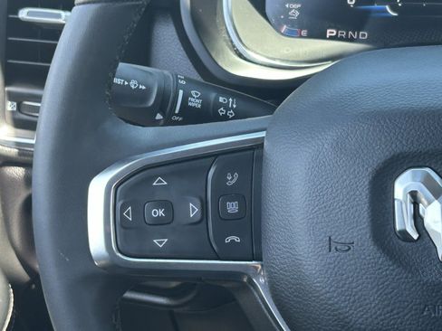 Used 2025 RAM 2500 Laramie AWD/4WD image 23