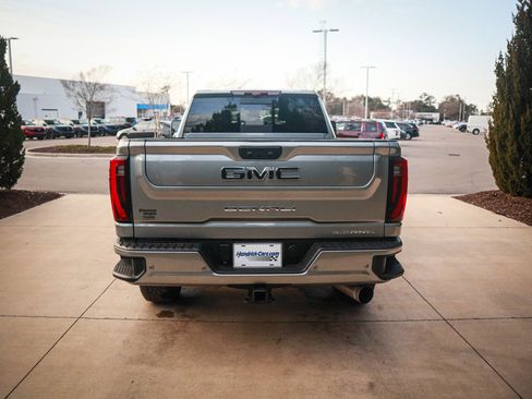 Used 2025 GMC Sierra 2500 Denali Ultimate image 9