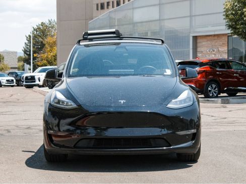 Used 2022 Tesla Model Y Performance AWD/4WD image 2