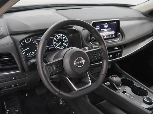 Used 2024 Nissan Rogue SV w/ SV Premium Package AWD/4WD image 21