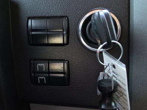 Used 2018 Mercedes-Benz Sprinter 2500 image 18