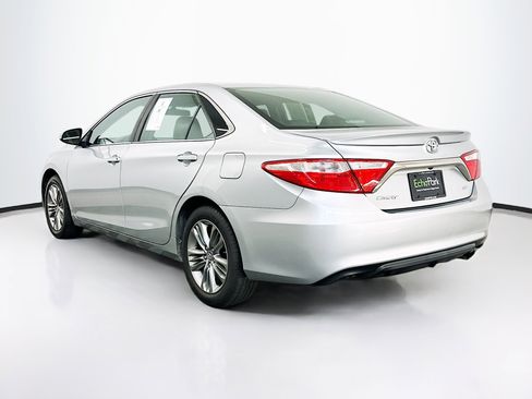 Used 2017 Toyota Camry SE FWD image 5
