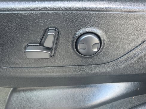 Used 2022 RAM 1500 Big Horn image 13