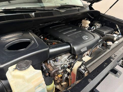 Used 2019 Toyota Tundra SR5 w/ SR5 Upgrade Package image 80