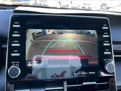 Used 2022 Toyota Avalon XLE FWD image 22
