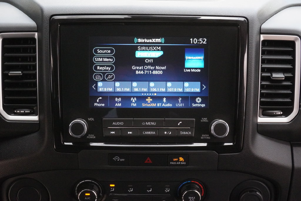 Used 2024 Nissan Frontier SV RWD image 14