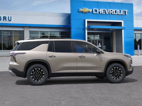 New 2026 Chevrolet Traverse Z71 w/ Enhanced Driving Package AWD/4WD image 5