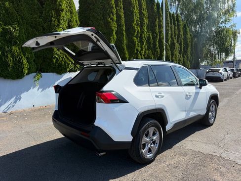 Certified 2025 Toyota RAV4 XLE AWD/4WD image 10