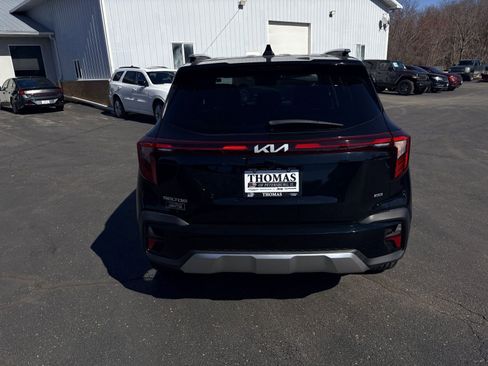 Used 2024 Kia Seltos SX AWD/4WD image 9