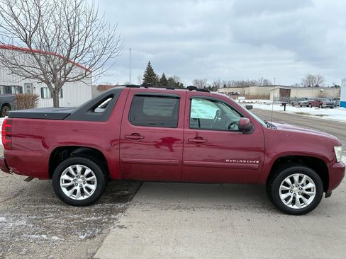Used 2007 Chevrolet Avalanche LTZ w/ LTZ Preferred Equipment Group image 4