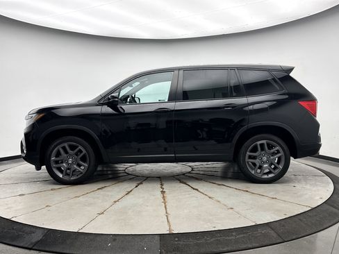 Used 2023 Honda Passport EX-L image 2