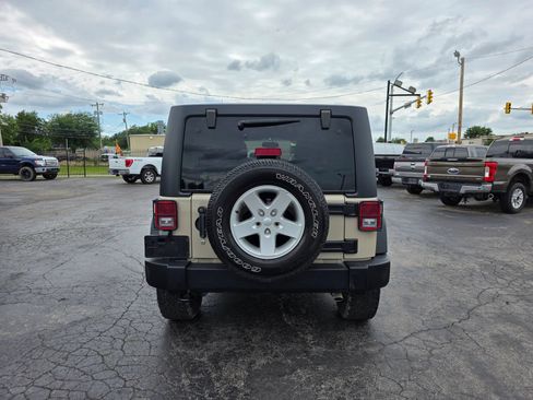 Used 2016 Jeep Wrangler Unlimited Sport w/ Quick Order Package 24S AWD/4WD image 24