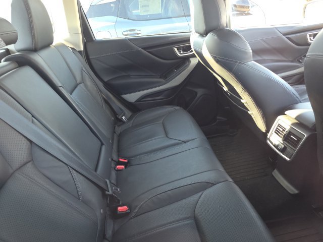 Used 2023 Subaru Forester Limited AWD/4WD image 7