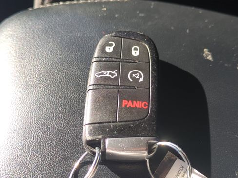 Used 2023 Dodge Charger SXT image 31