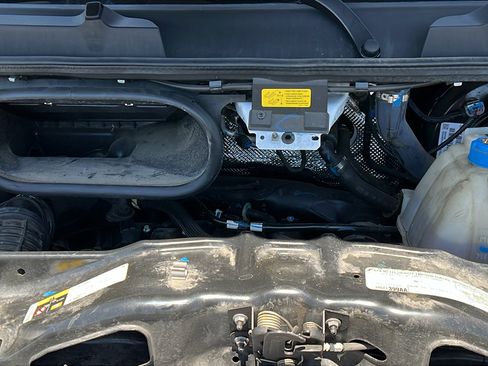 Used 2025 RAM ProMaster 2500 w/ Convenience Group FWD image 12