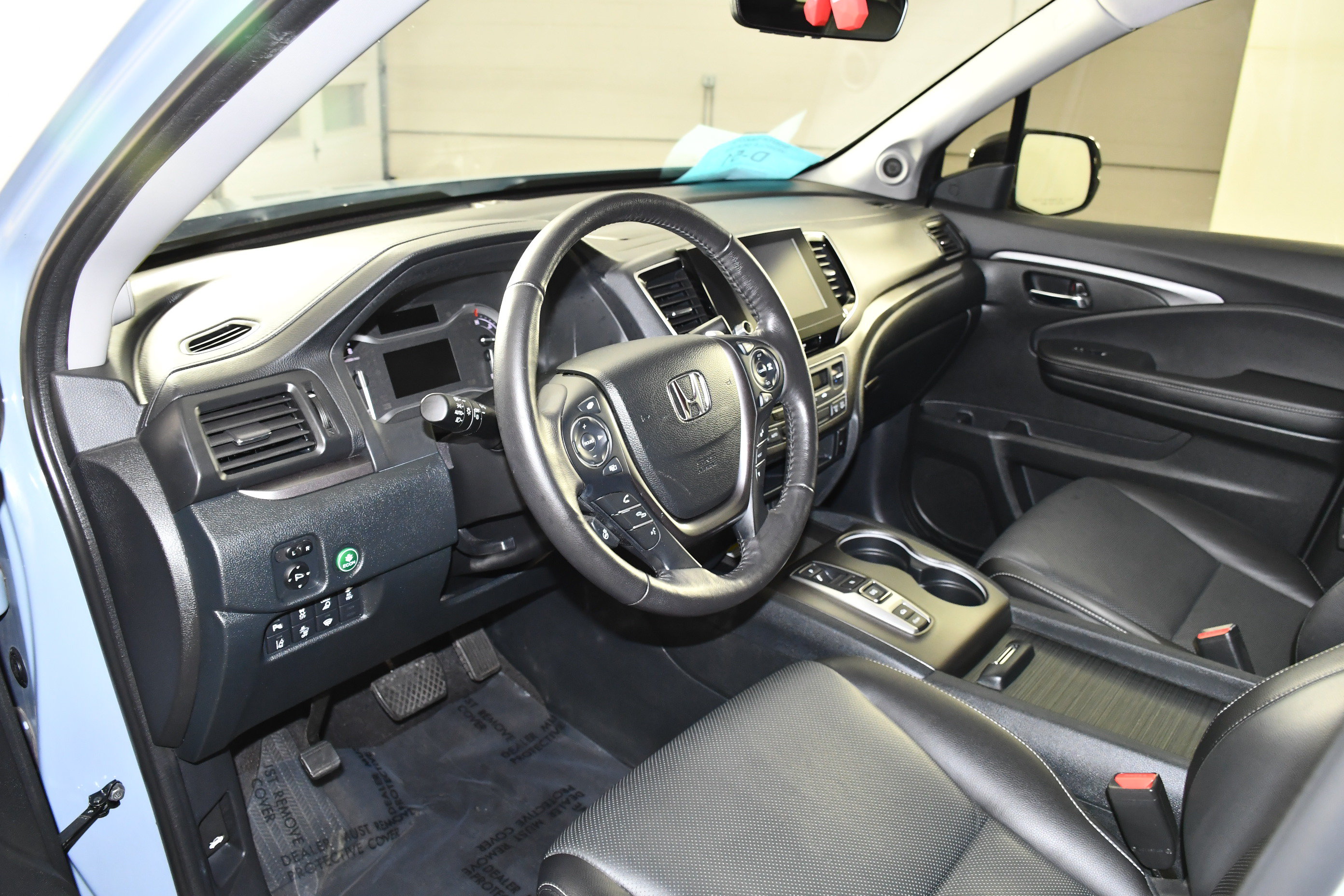 Used 2023 Honda Ridgeline RTL-E image 2