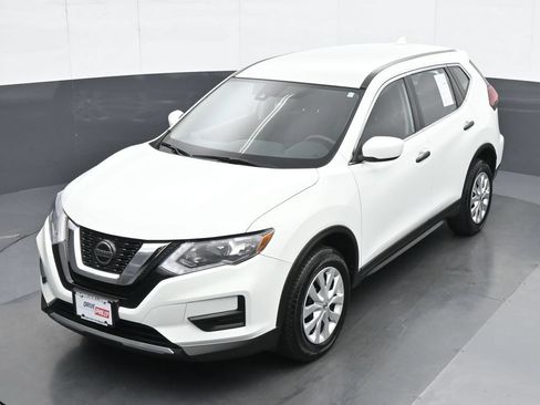 Used 2019 Nissan Rogue S AWD/4WD image 16