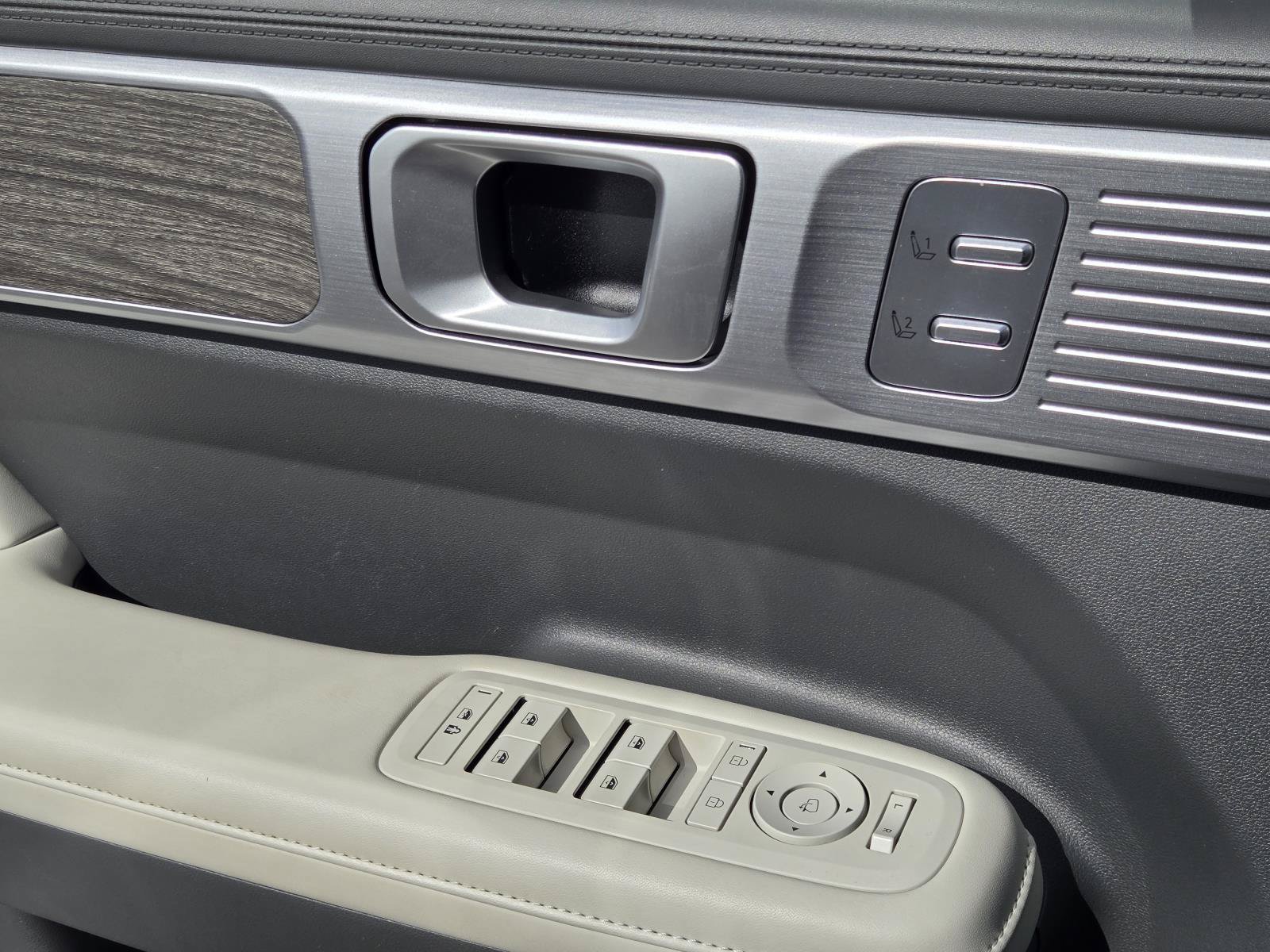 Used 2024 Hyundai Santa Fe Calligraphy FWD image 26