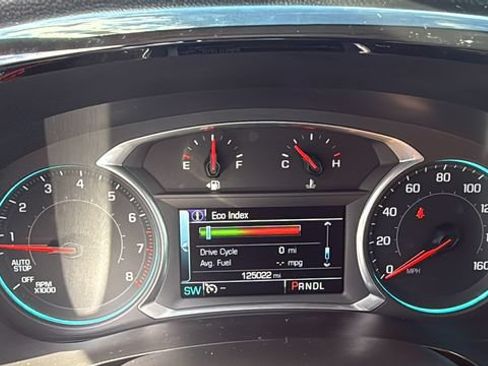 Used 2018 Chevrolet Traverse LT w/ LPO, Floor Liner Package FWD image 14