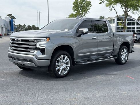 Used 2024 Chevrolet Silverado 1500 High Country w/ High Country Premium Package image 5