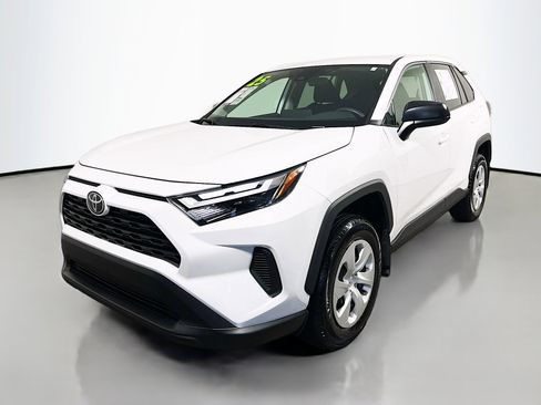 Used 2025 Toyota RAV4 LE image 10