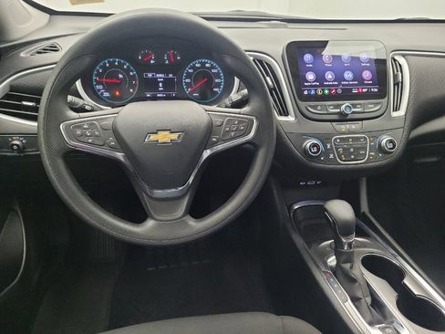 Used 2025 Chevrolet Malibu LT FWD image 22