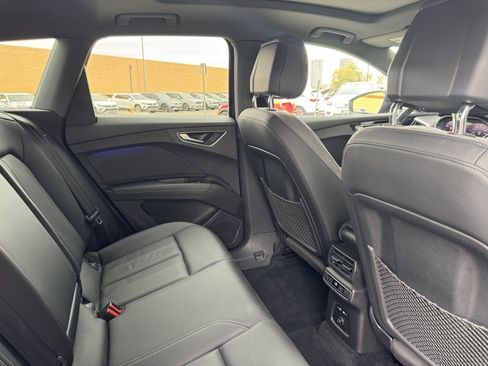 Used 2022 Audi Q4 e-tron Premium Plus w/ Premium Plus image 42