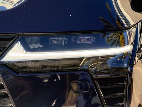 Used 2025 Lexus GX 550 550 Premium+ w/ Accessory Package (2T) image 10