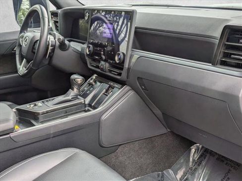 Certified 2025 Lexus GX 550 w/ Cold Area Package image 21