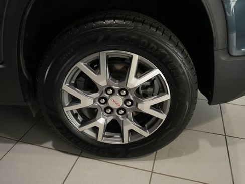 Used 2020 GMC Acadia SLT w/ Premium Package AWD/4WD image 11