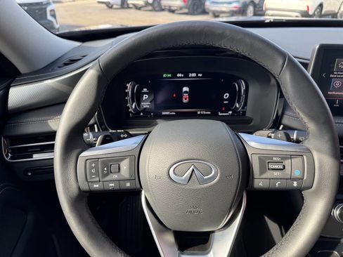 Used 2024 INFINITI QX60 Luxe image 19