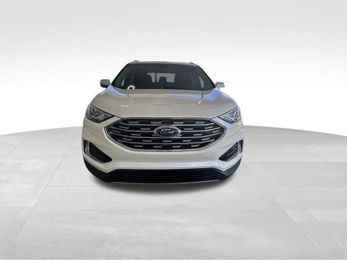 Used 2019 Ford Edge SEL w/ Equipment Group 201A FWD image 9