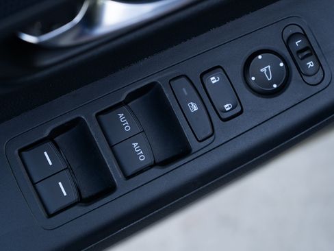 Used 2024 Honda CR-V EX image 37