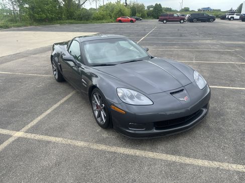 Used 2010 Chevrolet Corvette Z06 w/ Preferred Equipment Group RWD image 8