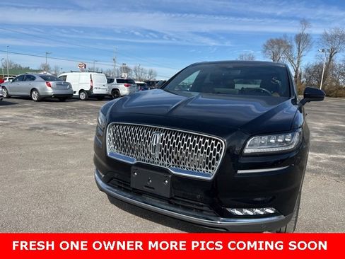 Used 2022 Lincoln Nautilus Reserve w/ Equipment Group 202A image 2