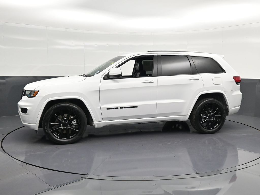 Used 2021 Jeep Grand Cherokee Laredo X RWD image 7