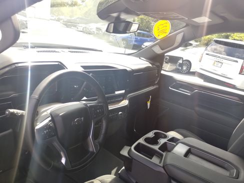 Used 2023 Chevrolet Silverado 1500 RST w/ Rally Edition image 9