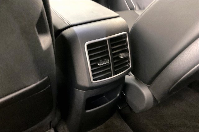 Used 2026 Kia Sportage EX w/ EX Panorama Roof Package FWD image 9