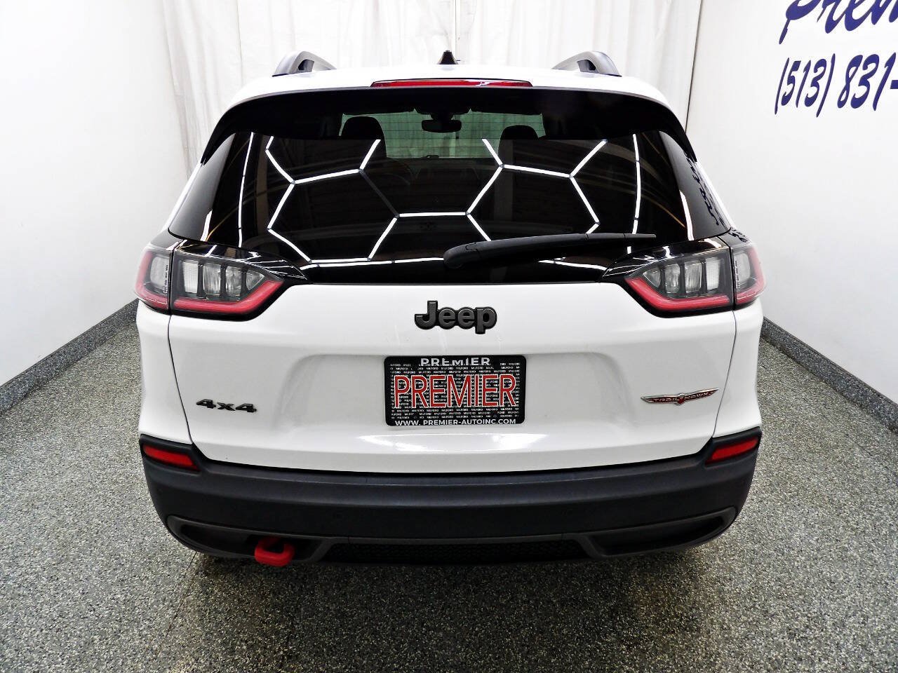 Used 2019 Jeep Cherokee Trailhawk AWD/4WD image 5