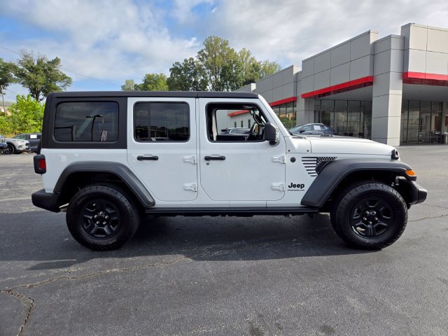 Used 2024 Jeep Wrangler Unlimited Sport AWD/4WD image 10