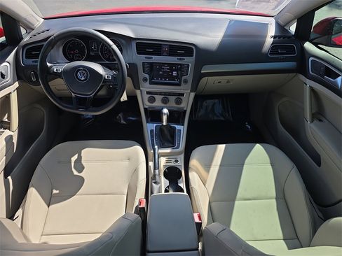 Used 2015 Volkswagen Golf TDI S image 13