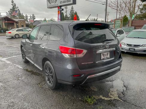 Used 2014 Nissan Pathfinder S FWD image 2