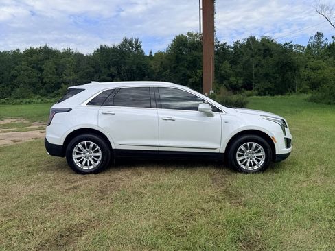 Used 2018 Cadillac XT5 FWD w/ LPO, Wheel Lock Package image 6