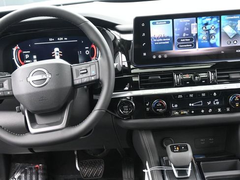New 2026 Nissan Pathfinder Platinum w/ Lighting Package AWD/4WD image 14